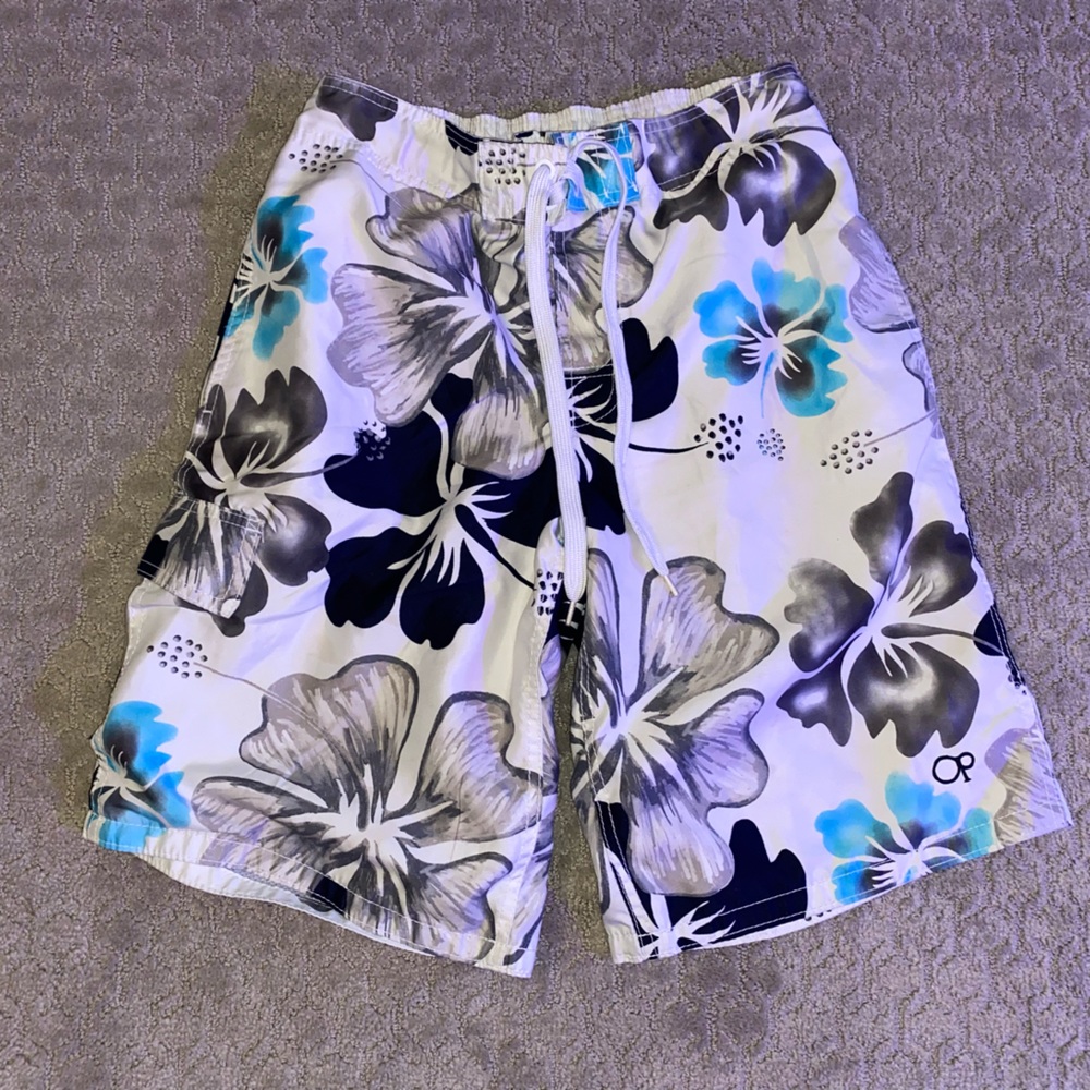 Mens swim trunks - Picture 1 of 3